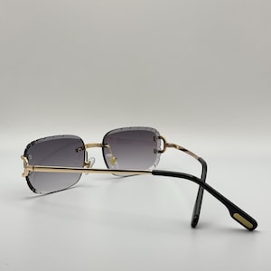 Gafas de sol de lujo sin montura, cuadradas y con efecto degradado: Montura dorada, protección UV. imagen 2