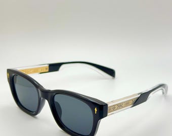 Vintage Square Sunglasses: UV400 Protection, Gold Accent Arms, Acetate Frame