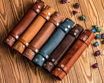 Valet Tablett, Leder Würfeltablett, Rolle des Rollens, personalisiertes Catch All Tablett, benutzerdefiniertes Rolling Tablett, Jubiläumsgeschenke für den Freund