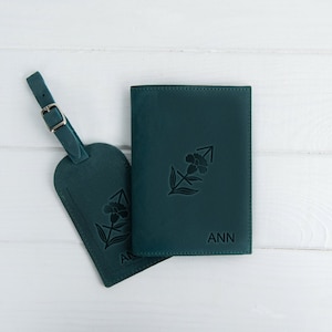 Personalized Birth Flower Passport Holder and Luggage Tag Set, Leather Passport Cover, Groomsmen Gift, Travel Set for Women