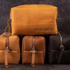 Bolsa de artículos de tocador de cuero para hombres, regalos para padrinos de boda, bolsa de artículos de tocador de viaje, kit Dopp de cuero, regalos personalizados para hombres, regalo para él