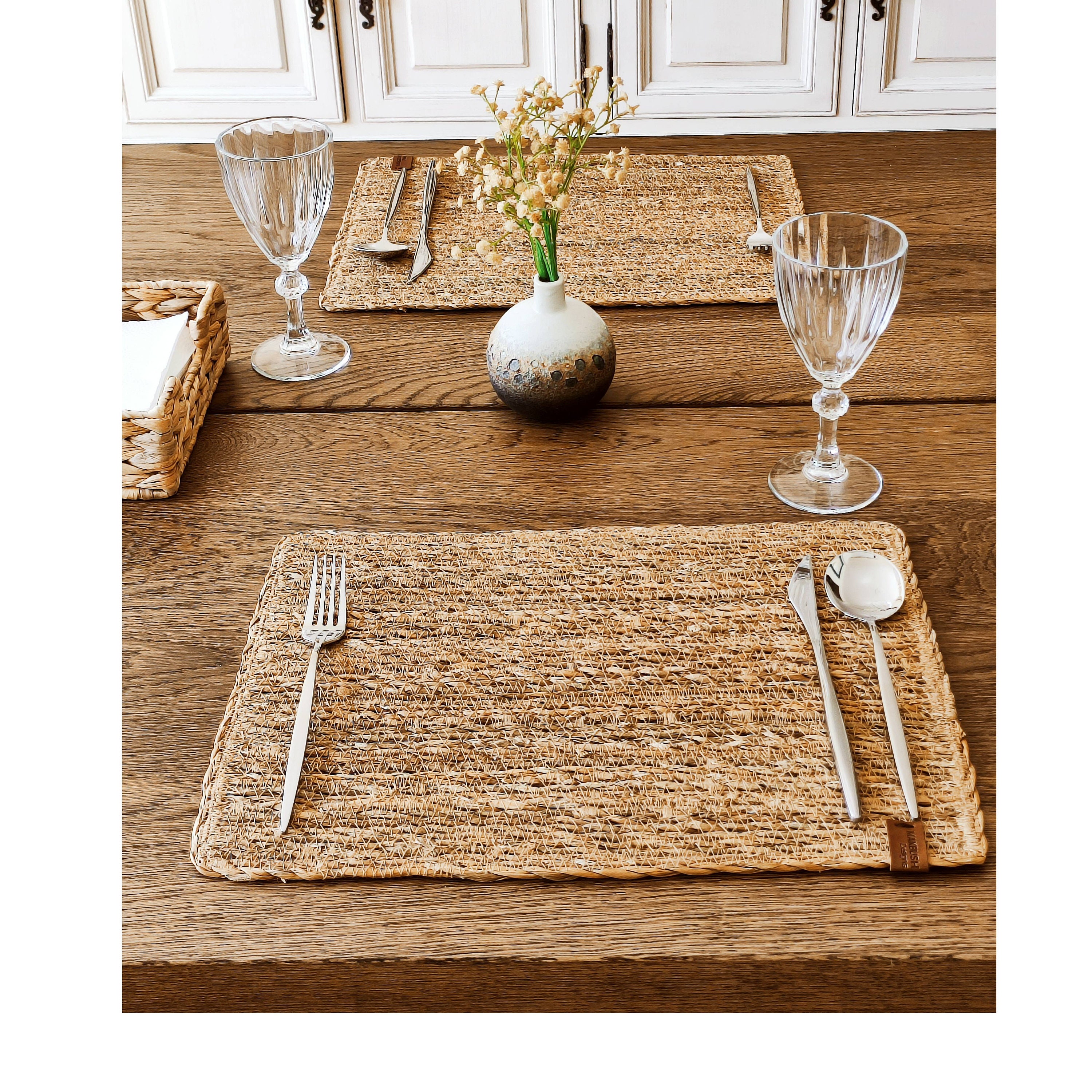 Placemats Set of 4 for Dining Table Décor, Woven Cloth
