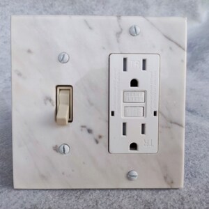 1Toggle-GFCI Rocker, CARRARA MARBLE Switch Wall Plate