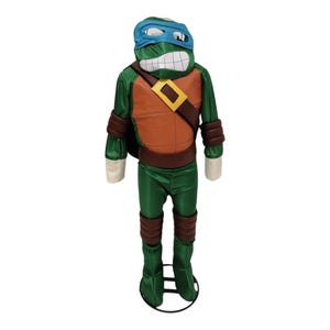 Turn your child into his favorite Ninja Turtle! Complete costume with suit, mask, knee pads, elbow pads, shell and accessories