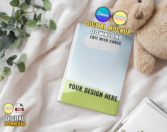Può includere: Un mockup digitale di una copertina di libro con uno sfondo sfumato verde e blu. Il testo "DIGITAL MOCKUP" è in nero con un contorno giallo. Il testo "DOWNLOAD" è in nero con un contorno blu. Il testo "EDIT WITH CANVA" è in nero con un contorno blu. Il testo "YOUR DESIGN HERE" è in nero con un contorno giallo. Il libro è appoggiato su una superficie bianca con un orsacchiotto di peluche e foglie verdi.