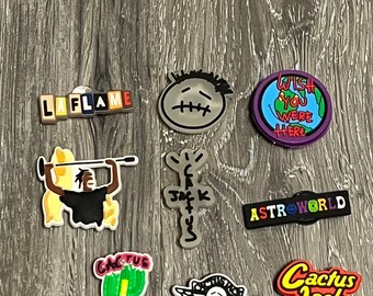 travis scott croc pin