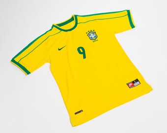 Get Ronaldo Brazil Jersey 2002 Images