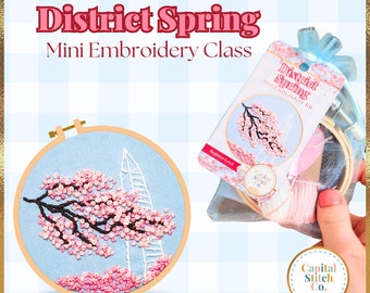 Kit de bordado mini District Spring: Kit de bordado de flores de cerezo Hanami para principiantes (Hecho a mano, producto físico)