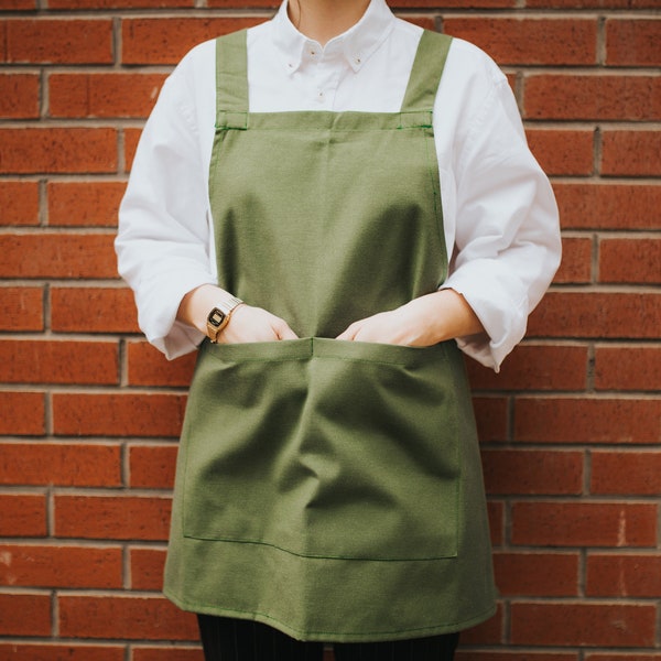 No Tie Green Japanese Cross Back Apron with Pockets