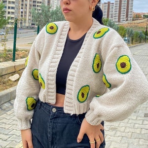 Avocado Strickjacke | 100% Handarbeit |  Übergroße Strickjacke |  Strickjacke | Weihnachten, Halloween, Valentinstag, Muttertag
