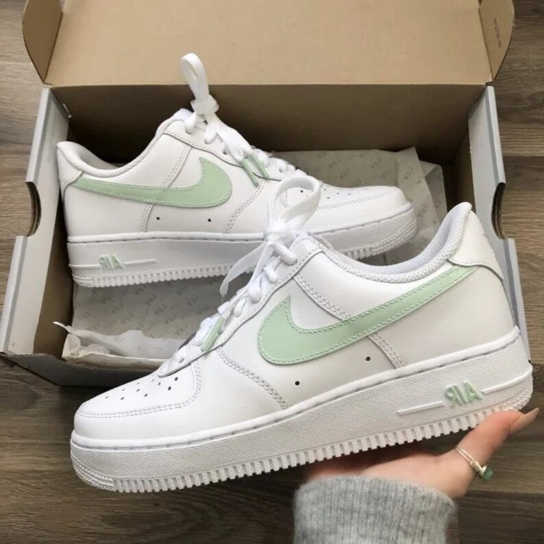 womens jordan 11 pink snakeskin