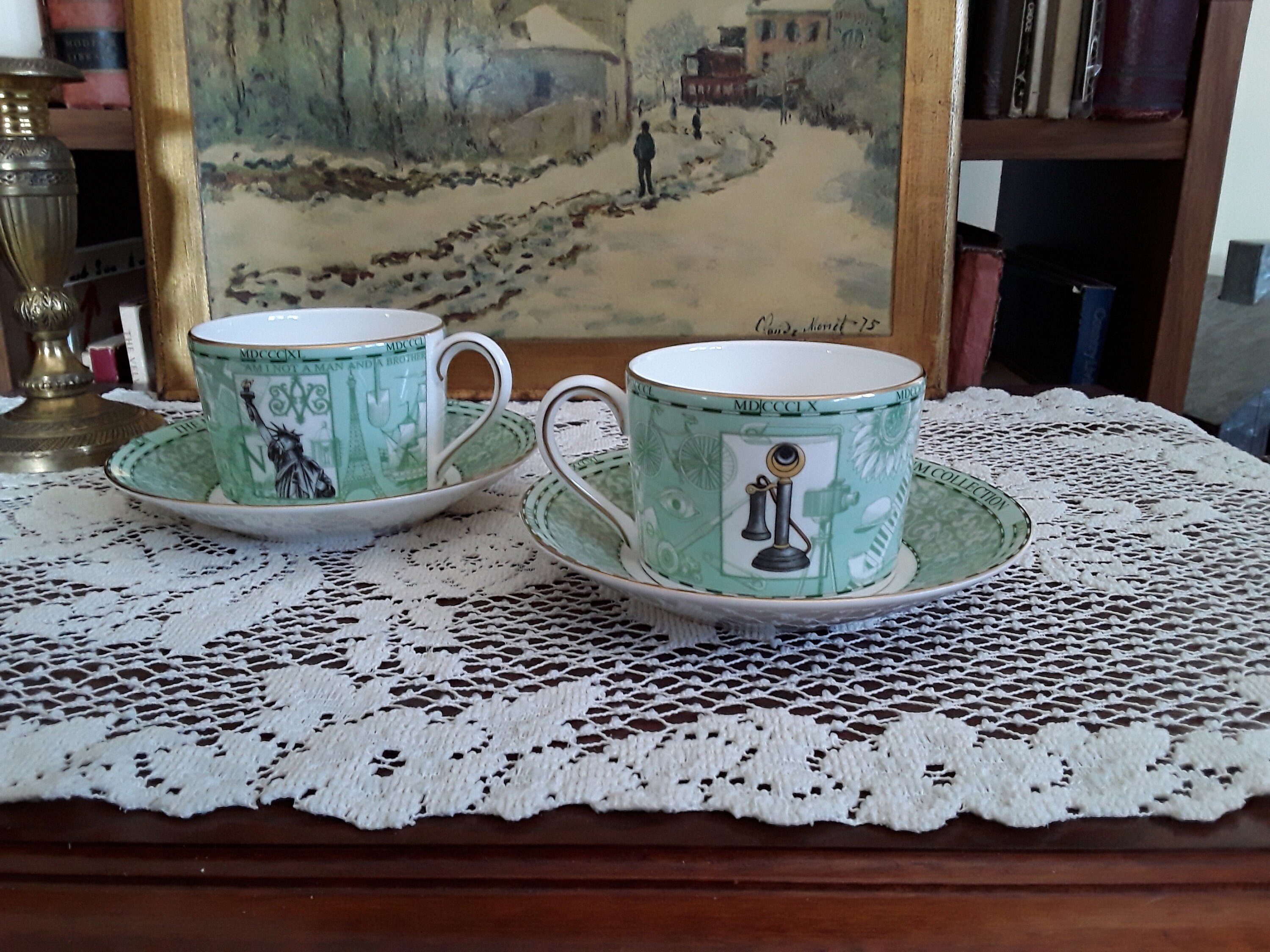 Set of 4 Cream Wedgwood EDME Tea Cups and Saucers – Madame de la Maison