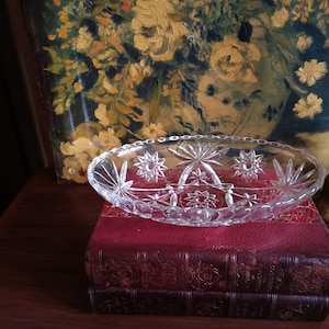 Anchor Hocking Early American Prescut (EAPC) aka Star of David Oval Serving Dish