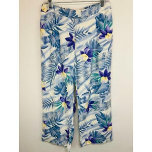August Silk Women&#39;s Wide Leg Tropical Design Capri Pants Size M Mid Rise Pockets