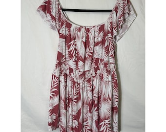 Top de punto supersuave Torrid con hombros descubiertos, diseño de hojas rojas, corte en A, talla 2 (1X)