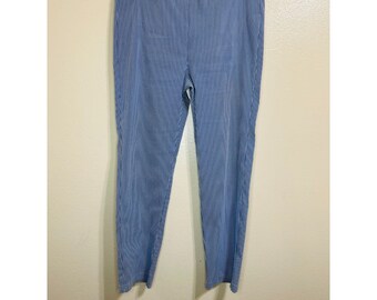 Ecru Blue/White Seersucker Capri Pants, Size 8