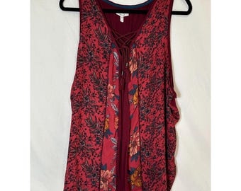 Maurices BOHO Mixed Media mouwloze tuniek maat 3, plus maat strikband bordeauxrood