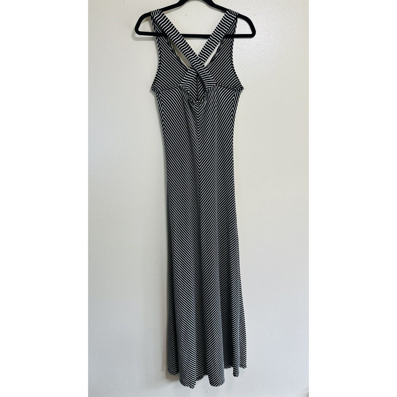 rolla coster black dress African Prom Dress For Black Girl Velvet Appliques Deep V Neck Sexy Me   Simplepromdress