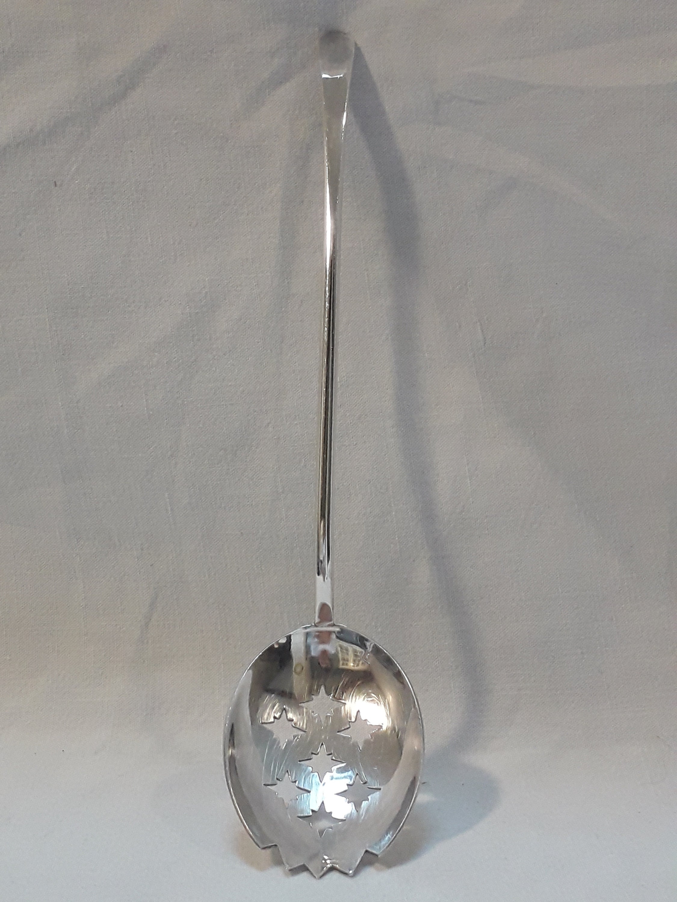 Français Antique Egg Serving Spoon/Cuillère Drainante d'oeufs