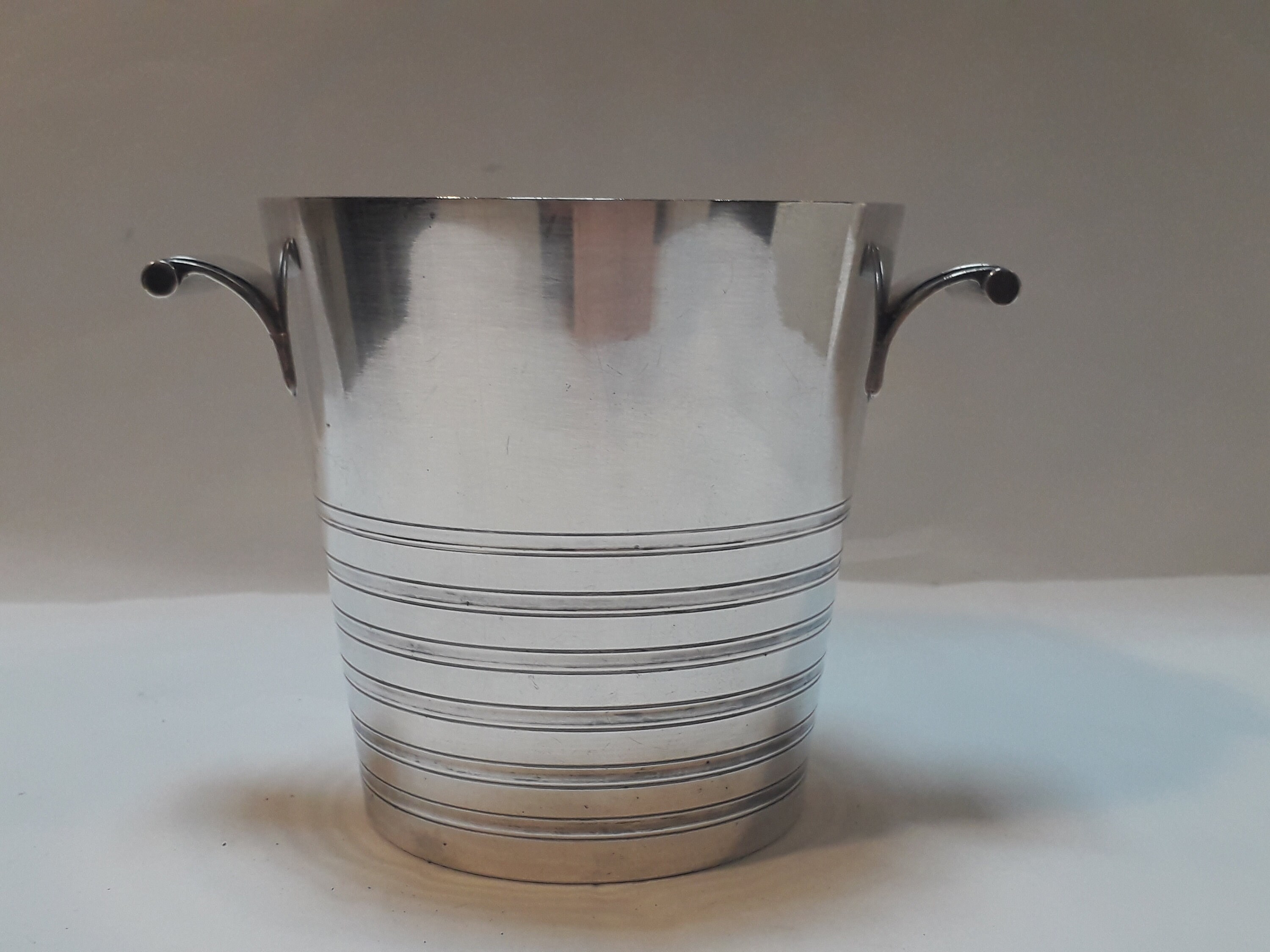 Français Seau à Glace Art Déco avec Drainer Frog Silverplate