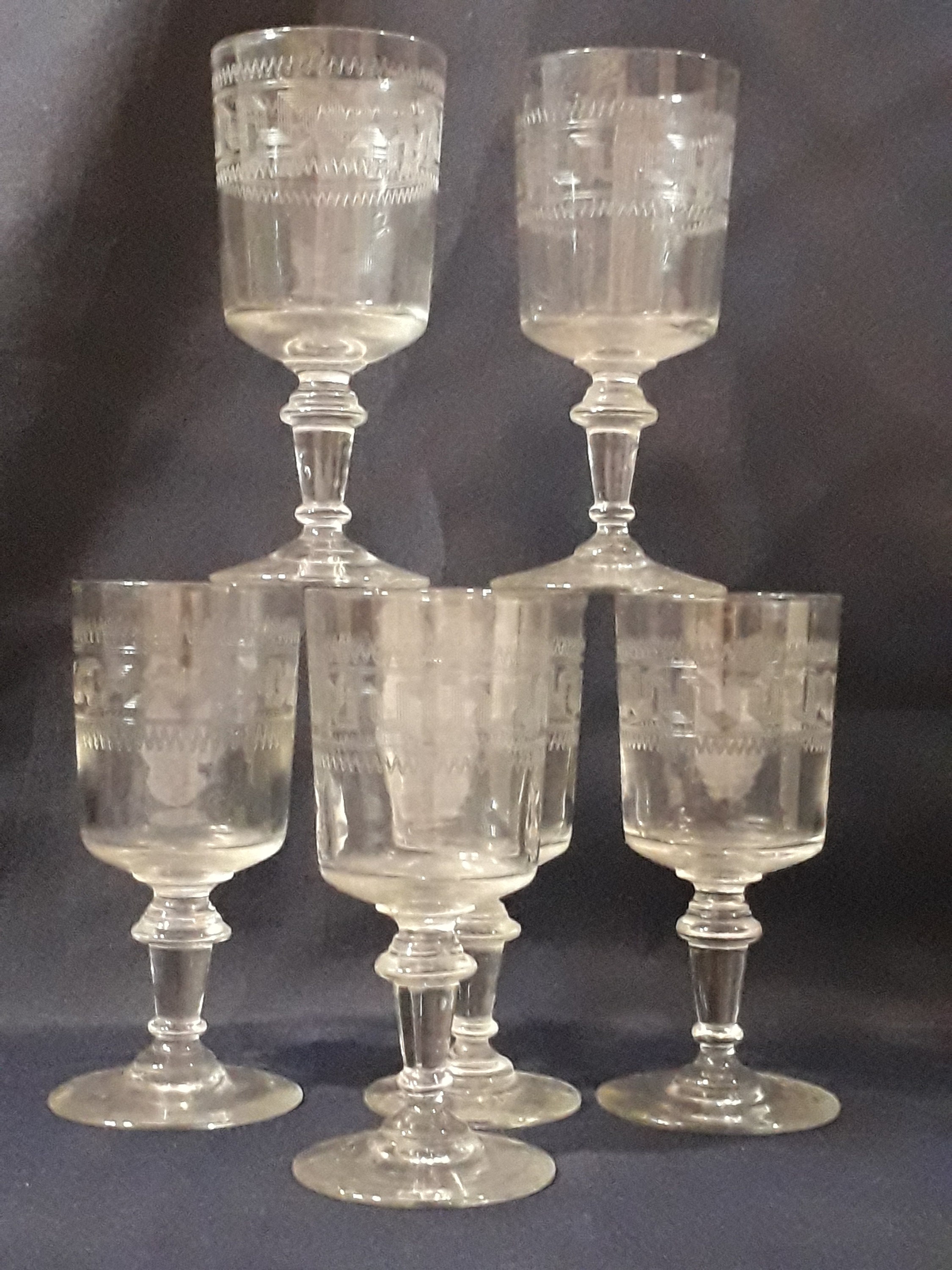 6 Fench Verres à Liqueur de Cristal Antique