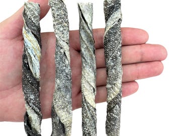 Wilde IJslandse kabeljauw Skin Twists Dog Chews – luchtgedroogde snack met één ingrediënt (150 g)