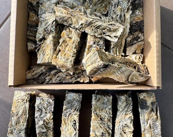 Icelandic Cod Skin Dog Treat Fingers: Natural Air-Dried Chews (300g Box)