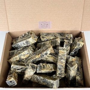 100% Organic Air Dried Icelandic Cod Skin Fingers High Quality Dog Treat 500g