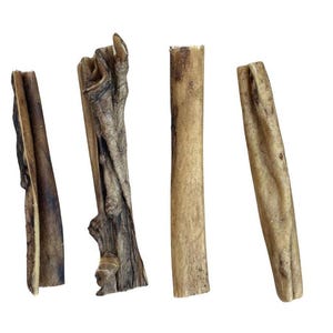Natürliche Bio Rotwildhaut Hundekauen 15 cm Luftgetrocknete High Protein Leckerei für Alle Hunde Lang anhaltende Zahnpflege 300g