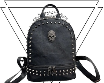 Mochila de calavera gótica, bolso gótico de cuero vegano con tachuelas para mujer, diseño punk con correas ajustables y pasadores de metal