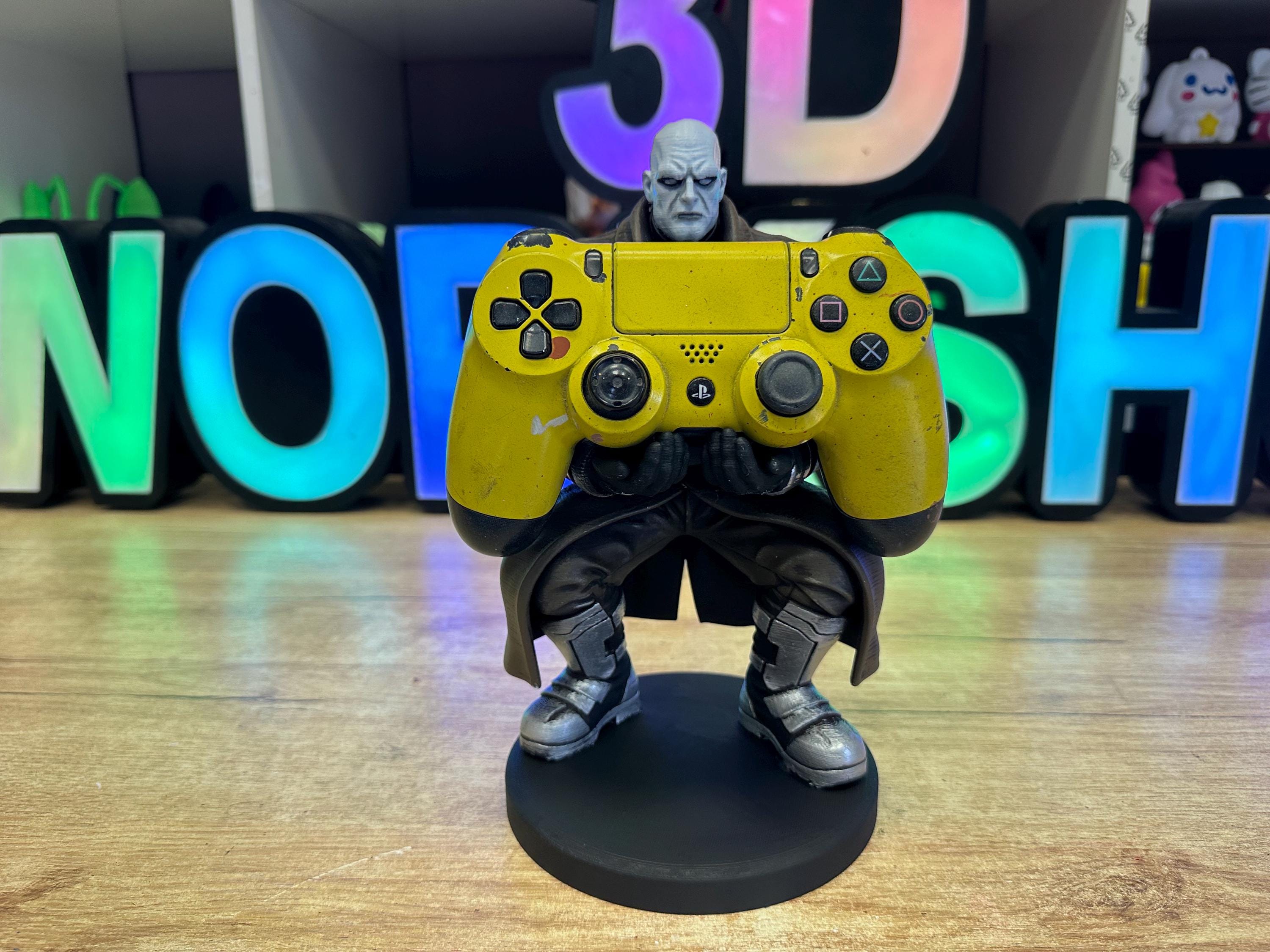 Resident Evil MR.X Stand Controller/ Phone Holder 3D Print, Gaming