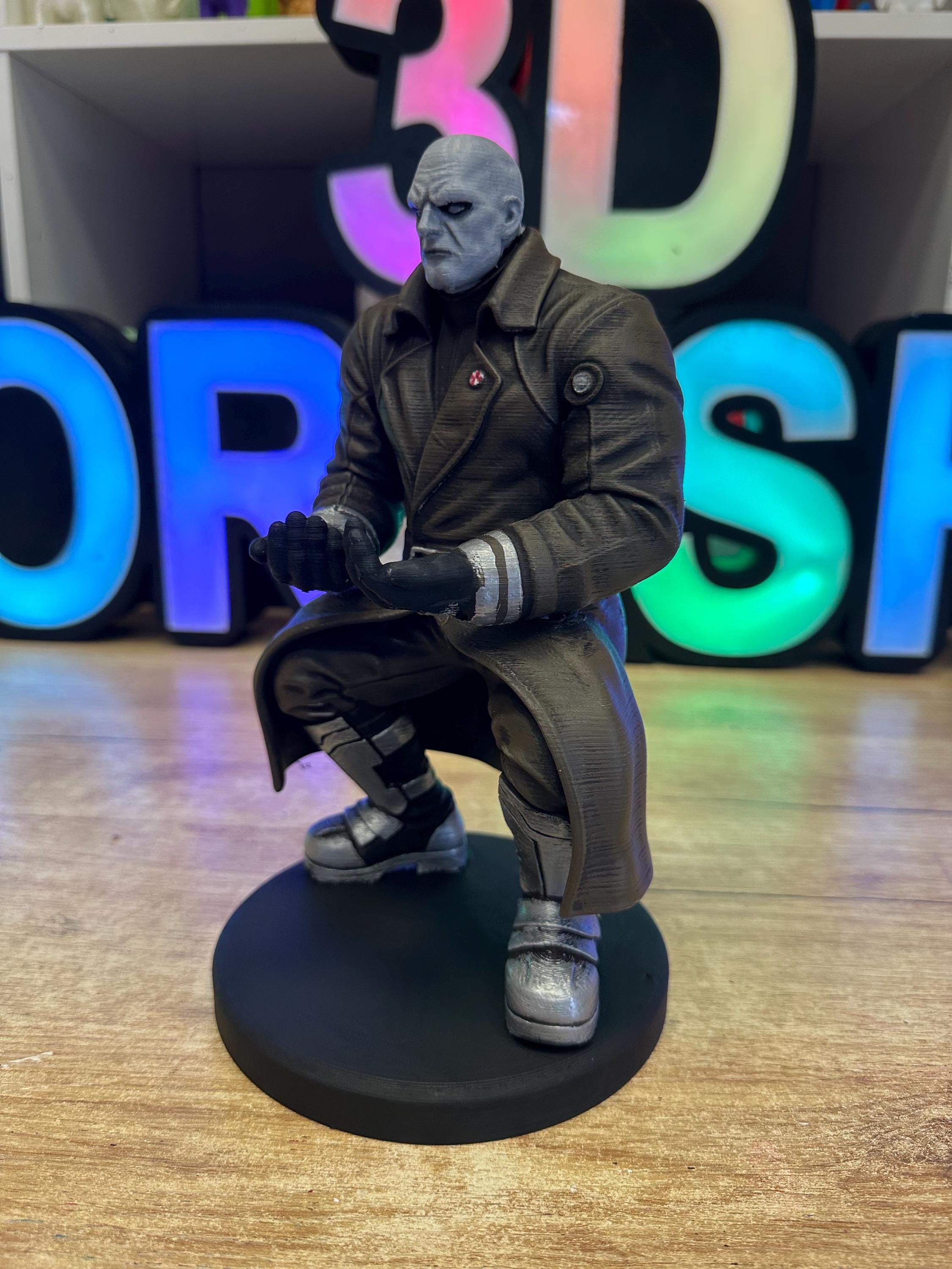 Resident Evil MR.X Stand Controller/ Phone Holder 3D Print, Gaming