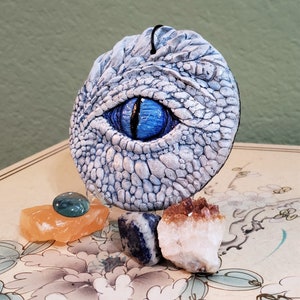 Dragon Eye Medallion - White