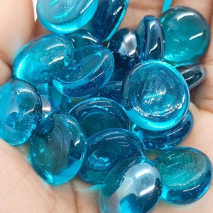 10 cabochons/galets transparents bleu océan vif en verre gemmes - Fournitures créatives