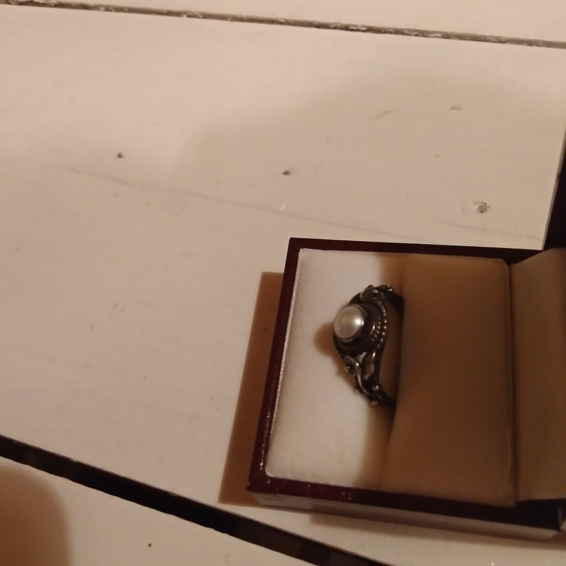 Vintage Bezel Set Pearl Ring Etsy