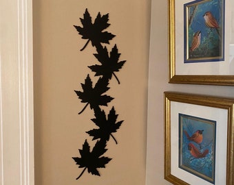 Arredamento in foglia d'acero / arredamento canadese / arte della parete in foglia d'acero in metallo / arredamento canadese in metallo / arredamento del corridoio / foglie d'acero impilate / foglia d'acero