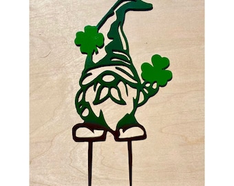 Garden Gnomes / Metal Garden Gnome / Metal Gnome / Garden gnome / Clover Gnome / Irish gnome / Shamrock Gnome / Irish Clover Gnome / Irish