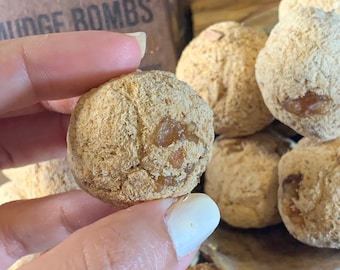 Palo Santo Smudge Bombs: Frankincense & Olibanum Resin, Energy Cleansing - Set of 8