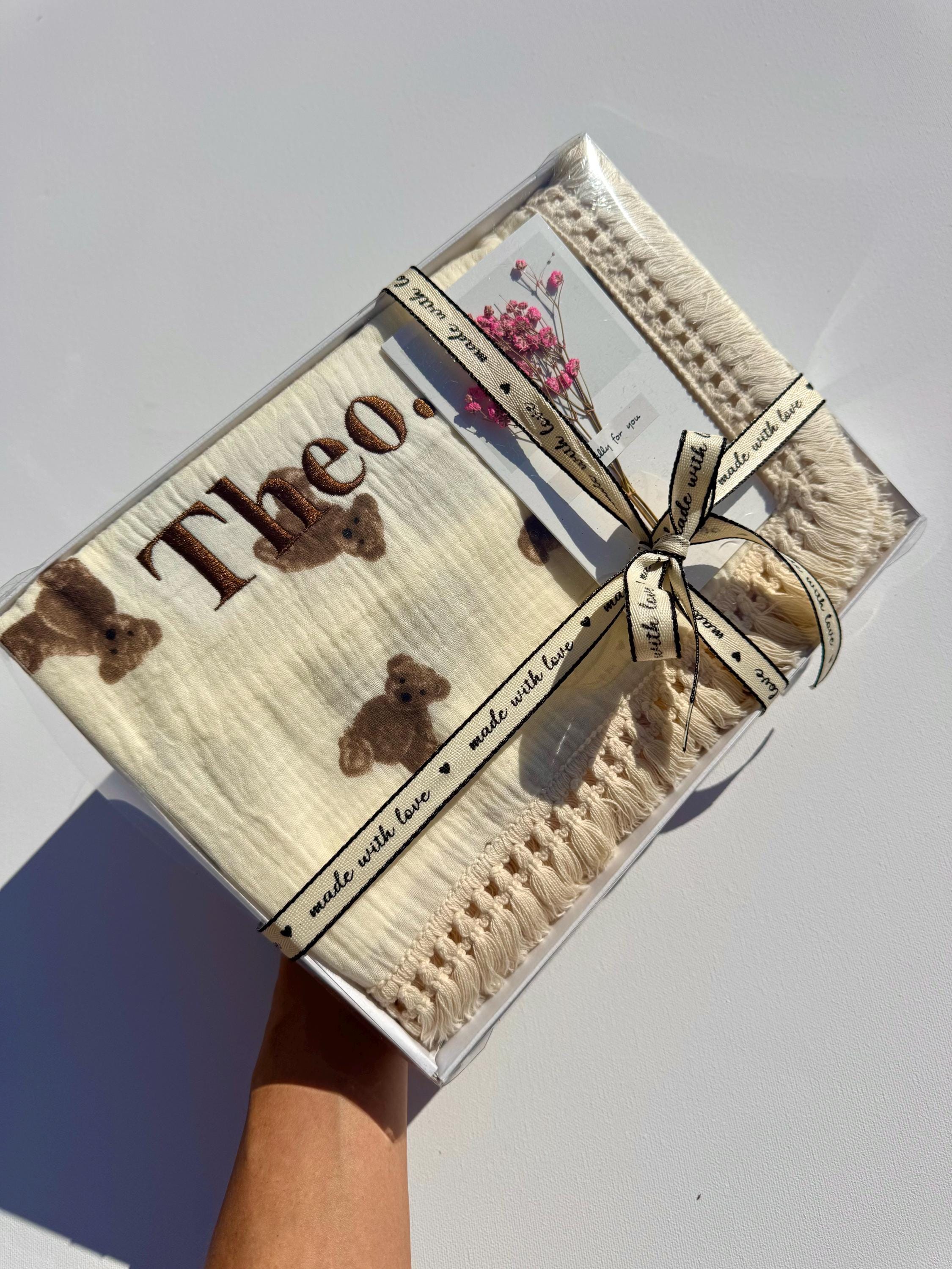 Personalized 100% Cotton Muslin New Baby Gift Set, New Baby boy gift, New Baby Girl Gift, Newborn gift box, Baby Blanket, Baby Shower Gift