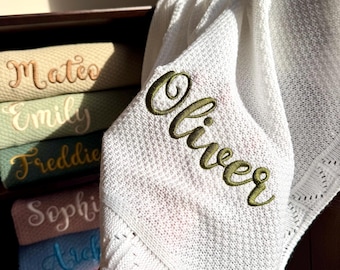 Copertina personalizzata per neonato, morbida e lavorata a maglia, con nome personalizzato, ideale come regalo per baby shower, come ricordo per il neonato.