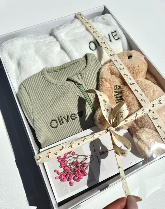 Personalized New Baby Gift Set, New Baby boy gift, New Baby Girl Gift, Newborn gift box, New Baby Gift box, Baby Shower Gift, Baby Hamper