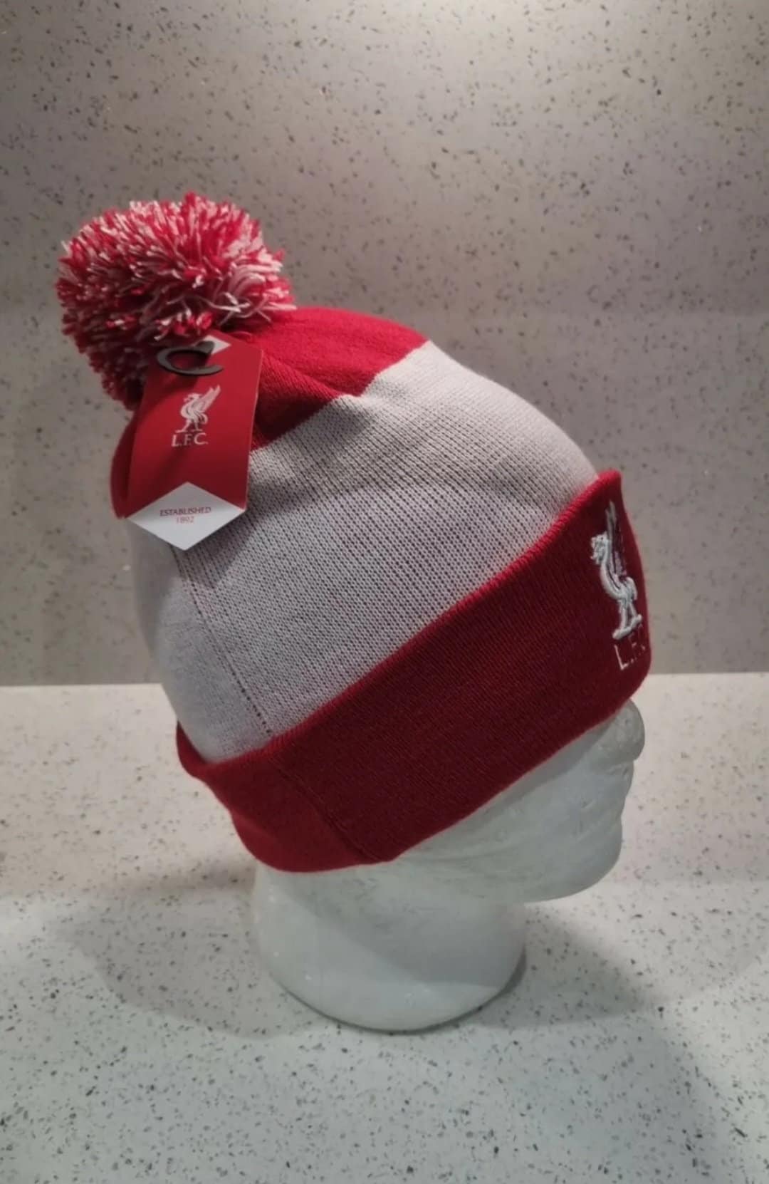Liverpool Official Quick Check Bobble Hat Red and White Junior