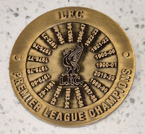 Pin's émaillé Danbury Mint - Liverpool FC 1978 Champions D'Europe