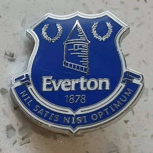 Everton Blue Club Crest Pin Badge - Medium