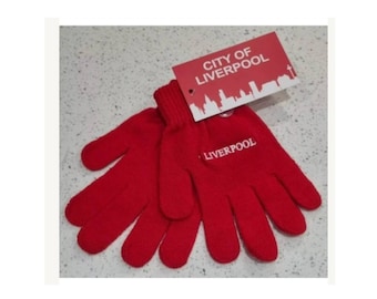 Liverpool Children&#39;s Red Gloves