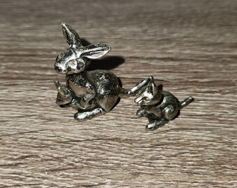 Figura en miniatura de canguro de peltre vintage con crías de Joey.