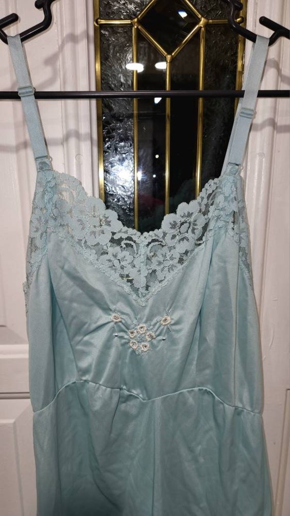 1980s Opalaire Duponts Light Blue Slip - image 3