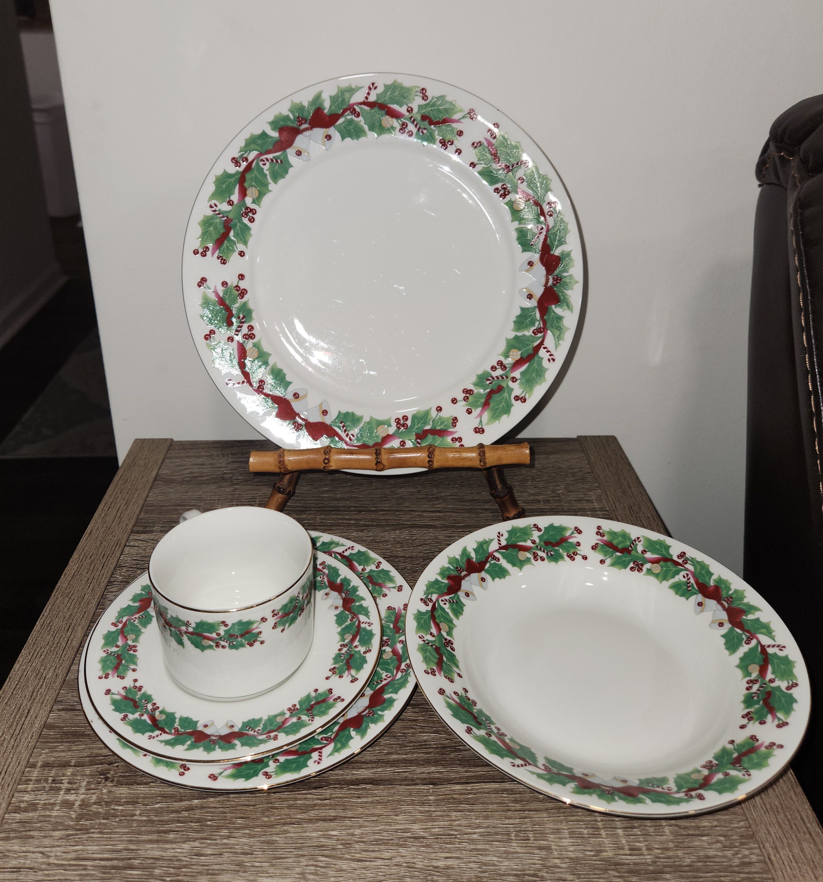 Set of 5 Sango christmas Holly Pattern 8415 Dinnerware Set Etsy
