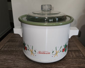 Vintage Sunbeam Slow Cooker Crock Pot 1.5 Quart Capacity White with Green Crock