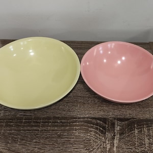 Vintage 1950&#39;s BOONTONWARE Lot (2) Pink & Yellow Melmac/Melamine Cereal Bowls